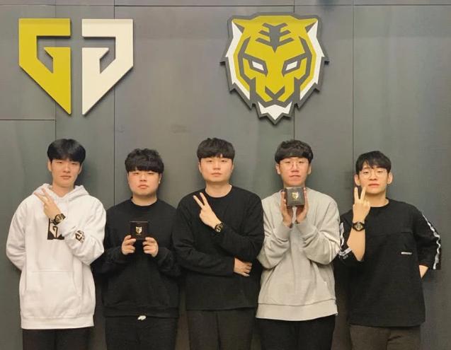 在阵地战中 在阵地战中